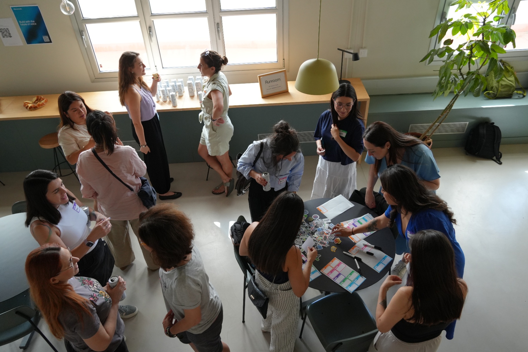 Networking during the Buildjam at Runroom